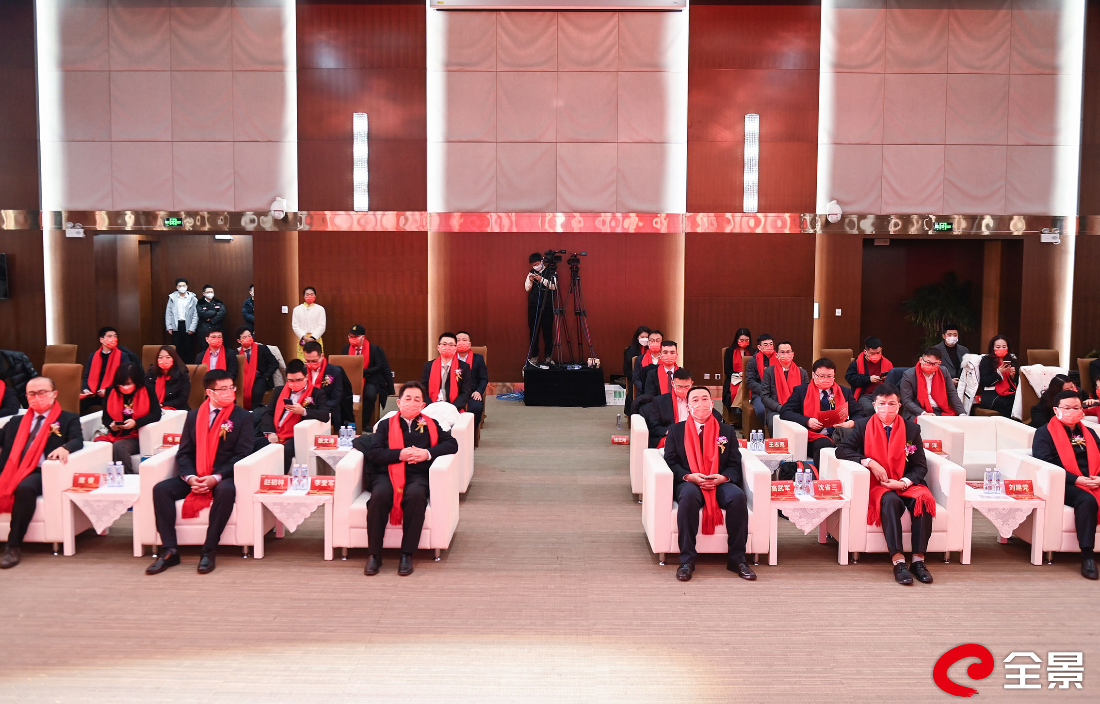 11585933.jpg 11585933.jpg